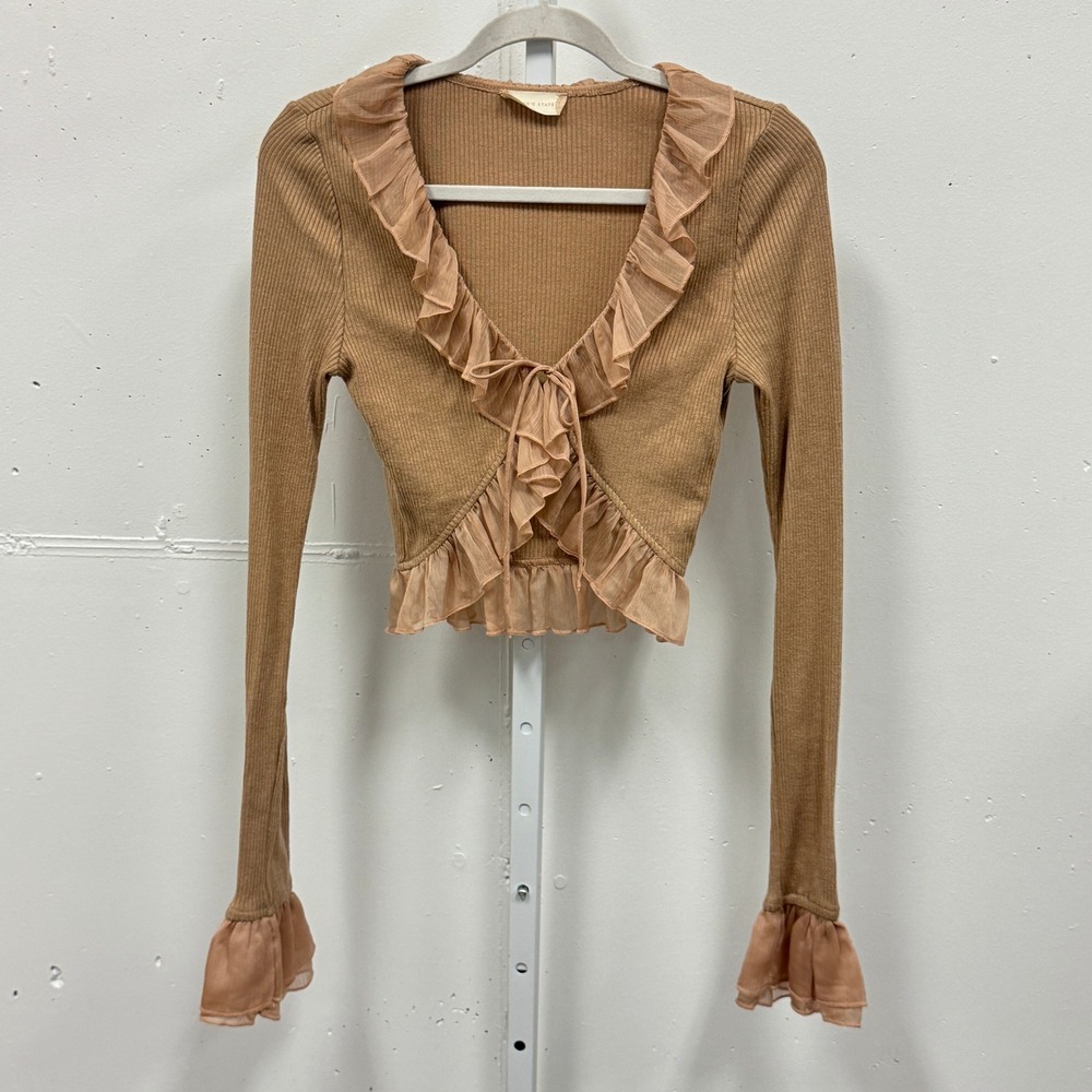 Altar'd State Y2K Inspired Tan Ribbed Ruffle Tie Front‎ Crop Top Long Sleeve Med